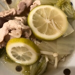 白菜とネギと豚肉の塩レモン鍋